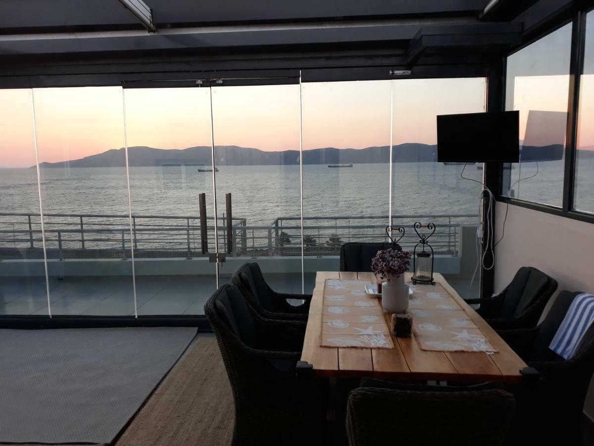 Deep Blue Apartment Lavrion Bagian luar foto