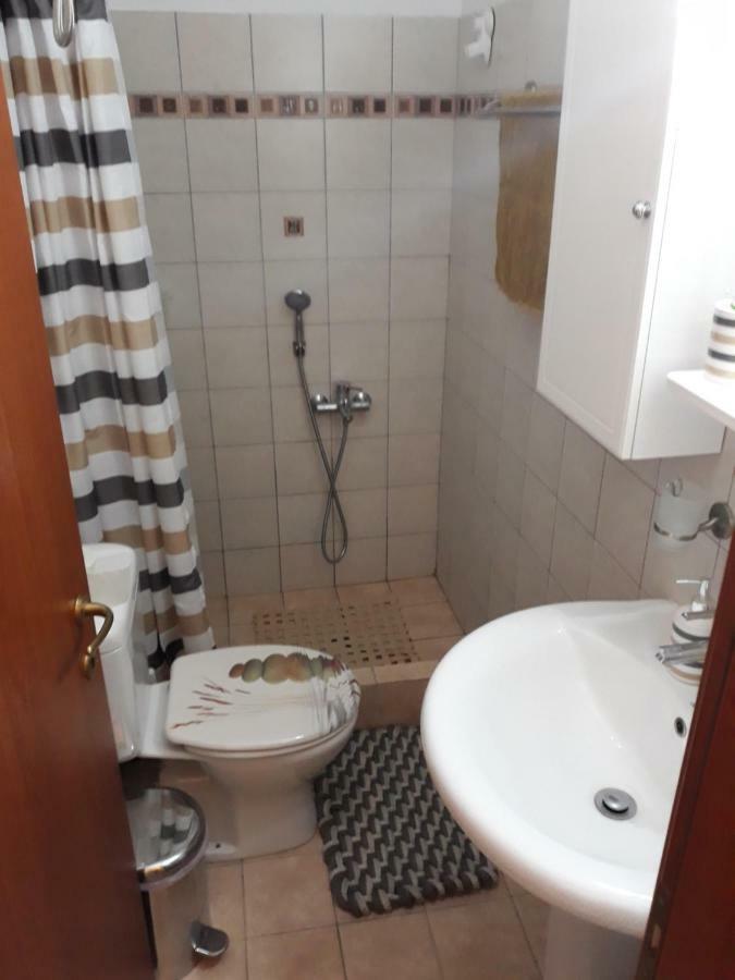 Deep Blue Apartment Lavrion Bagian luar foto